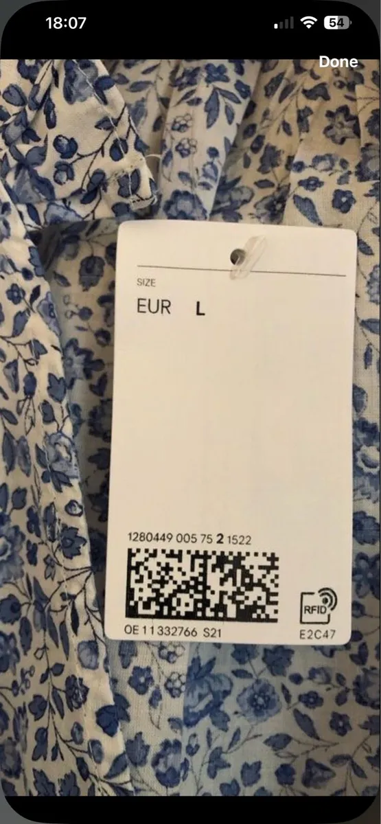 Ladies BNWT top size L €8 - Image 3