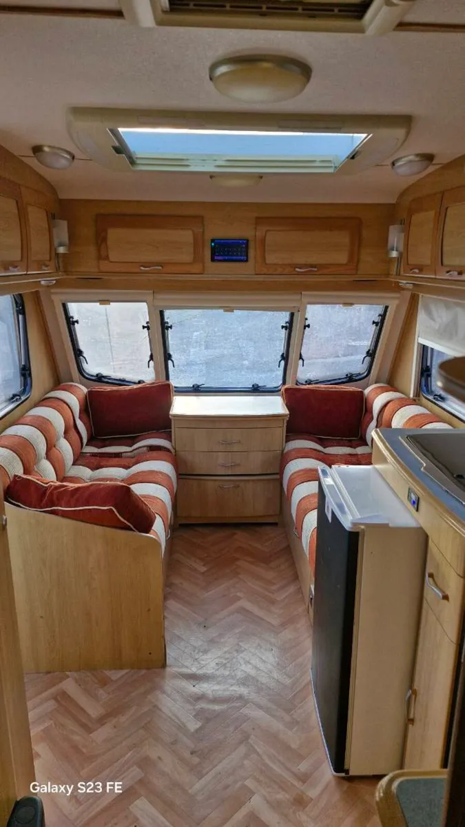 Caravan 4/5 berth - Image 4