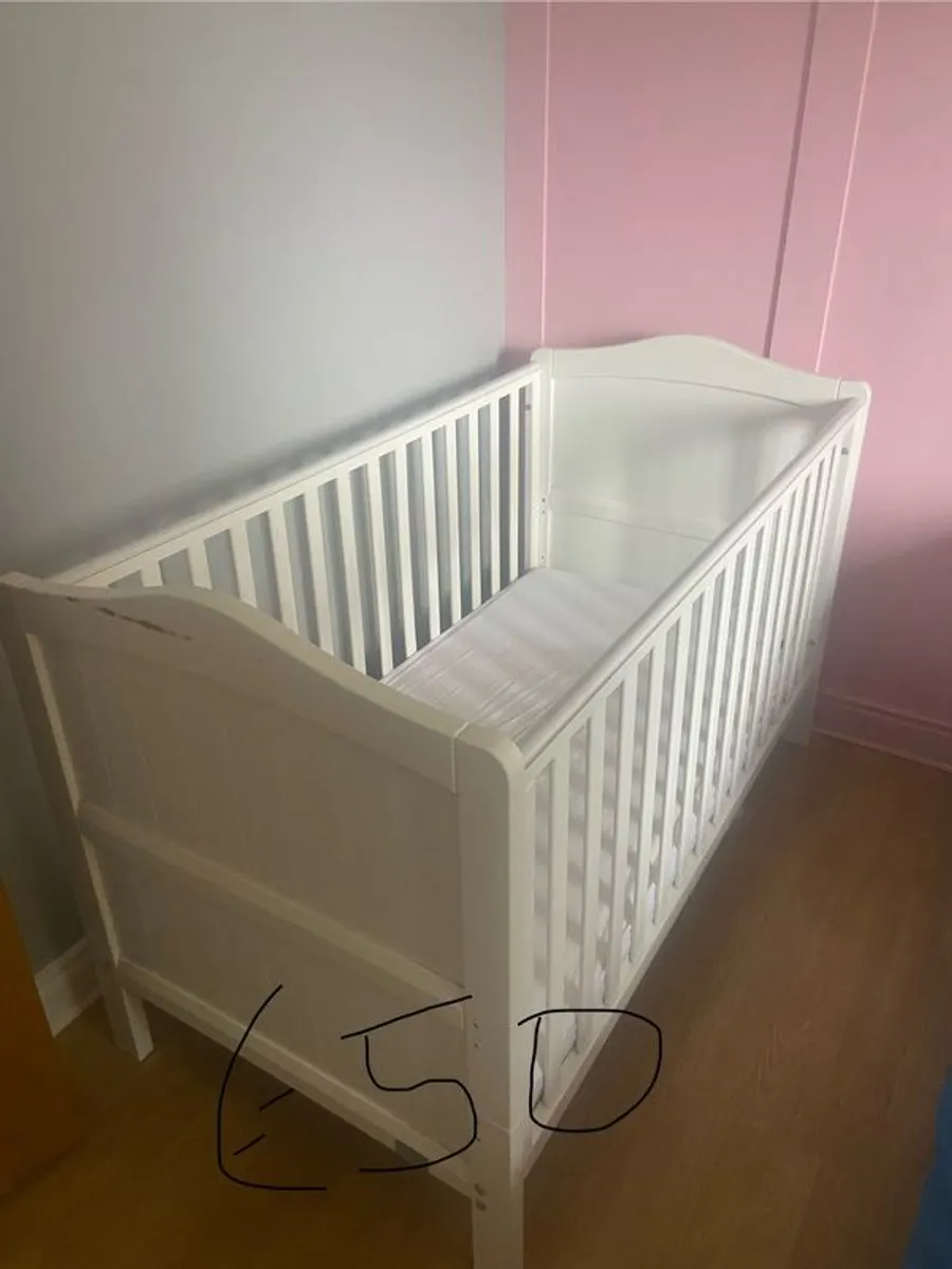 baby items - Image 1