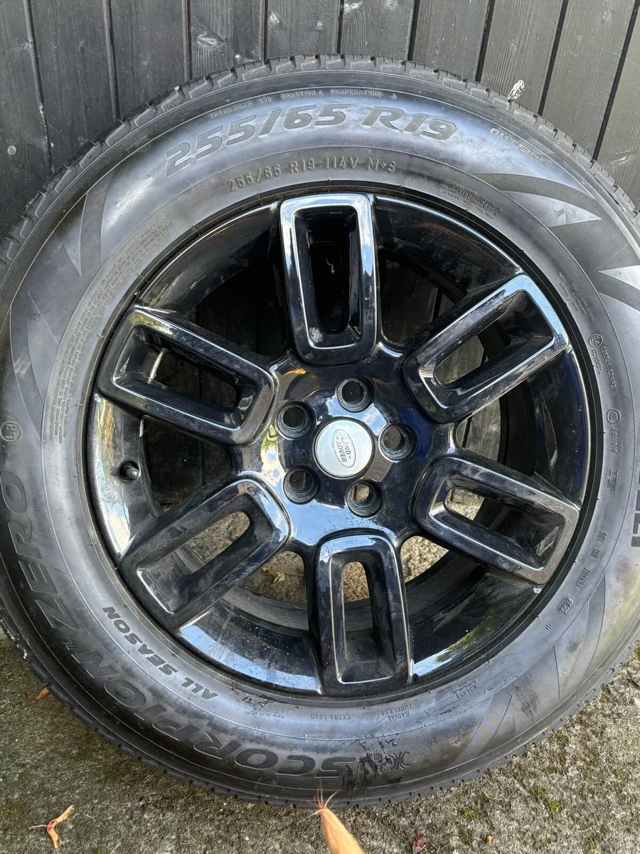 Landrover Wheels and Tyres - Image 2