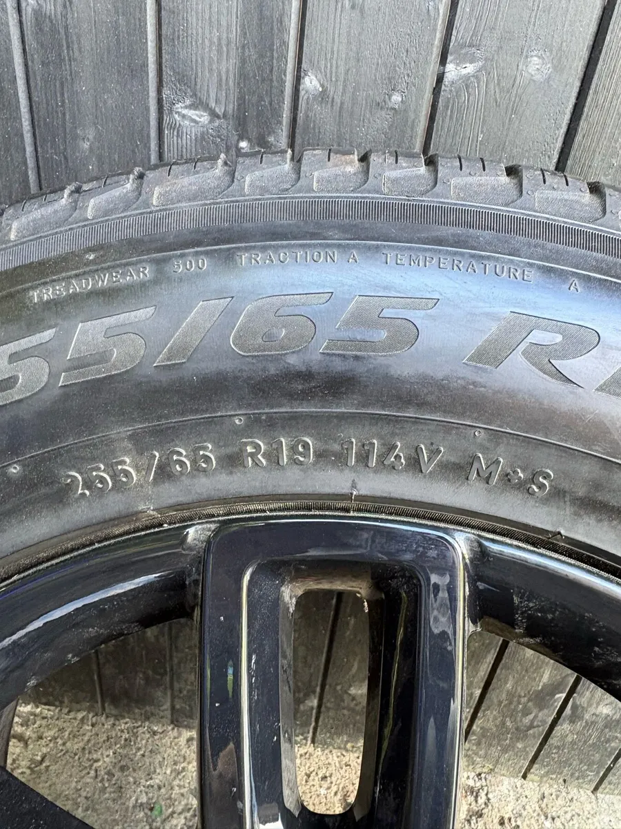 Landrover Wheels and Tyres - Image 3