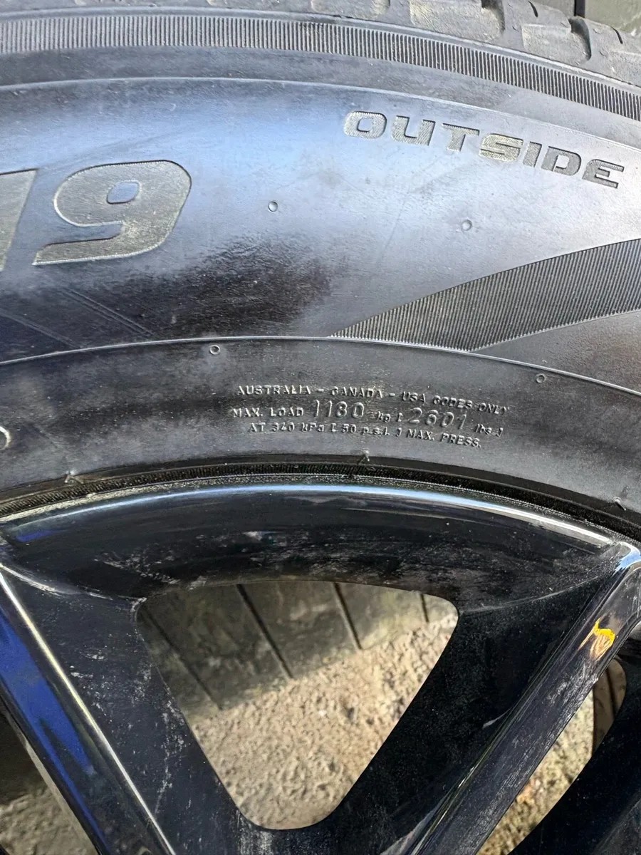 Landrover Wheels and Tyres - Image 4
