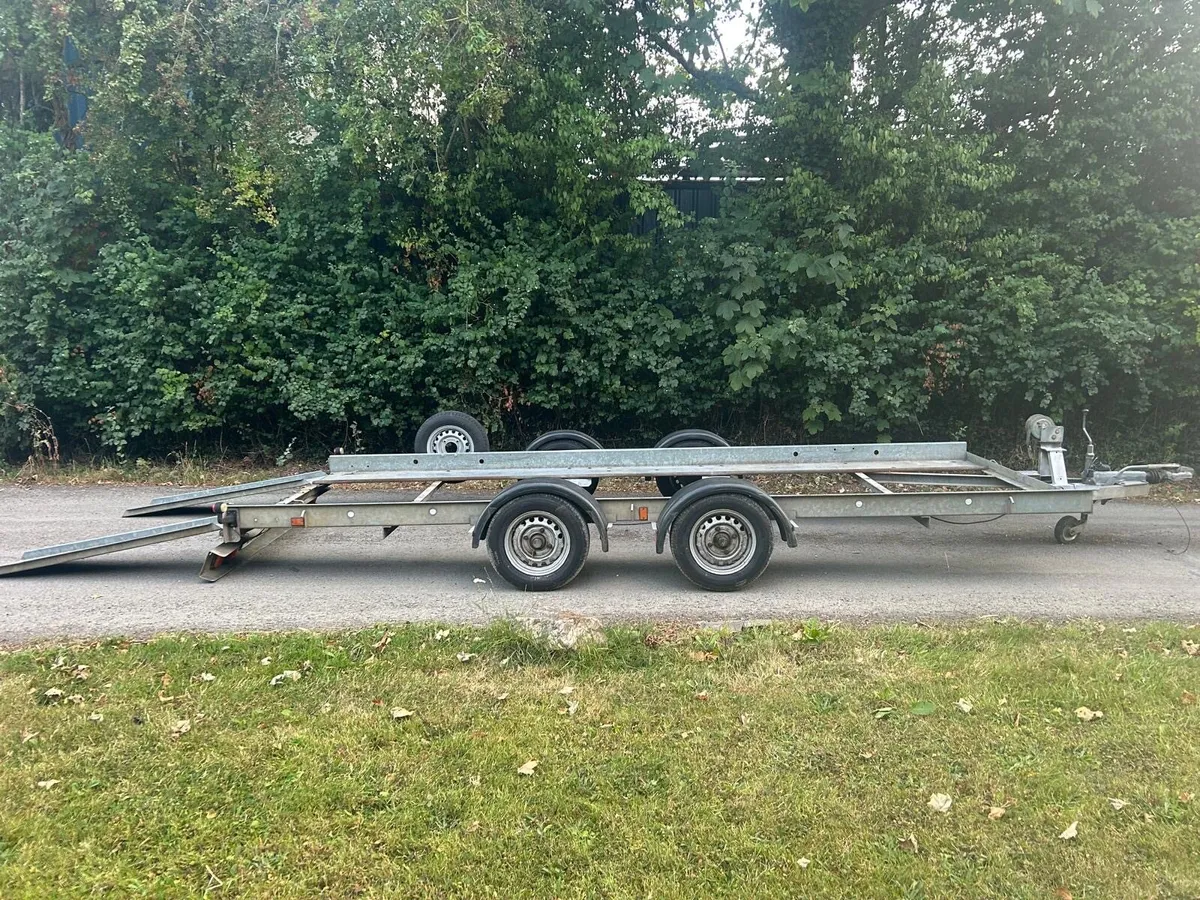 Car transporter - Image 2