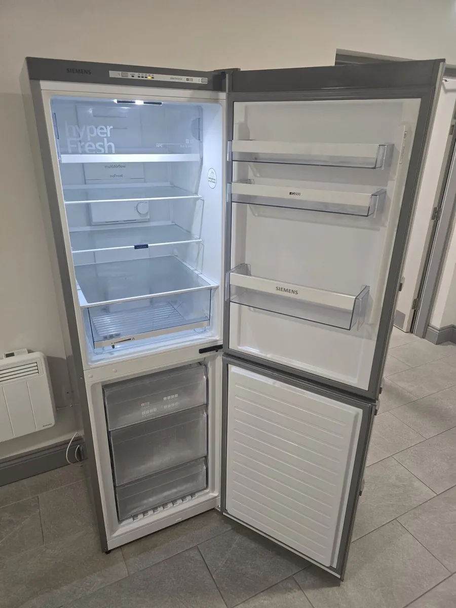 Siemens Fridge Freezer - Image 3