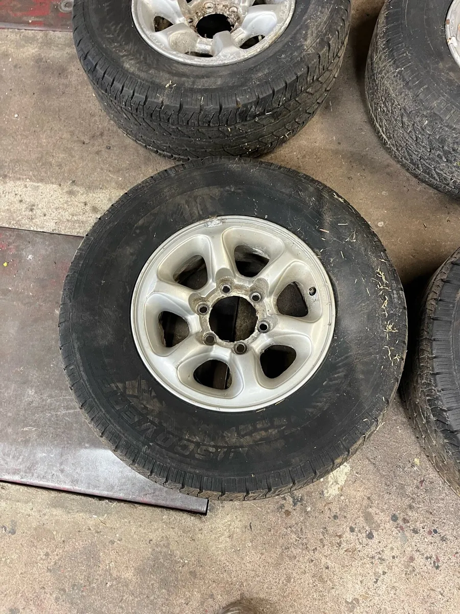 Mitsubishi Pajero 1996 alloys - Image 2