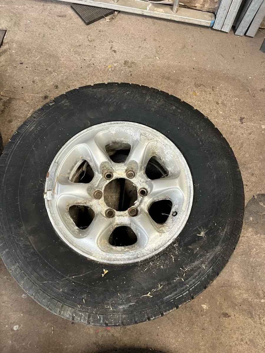 Mitsubishi Pajero 1996 alloys - Image 4