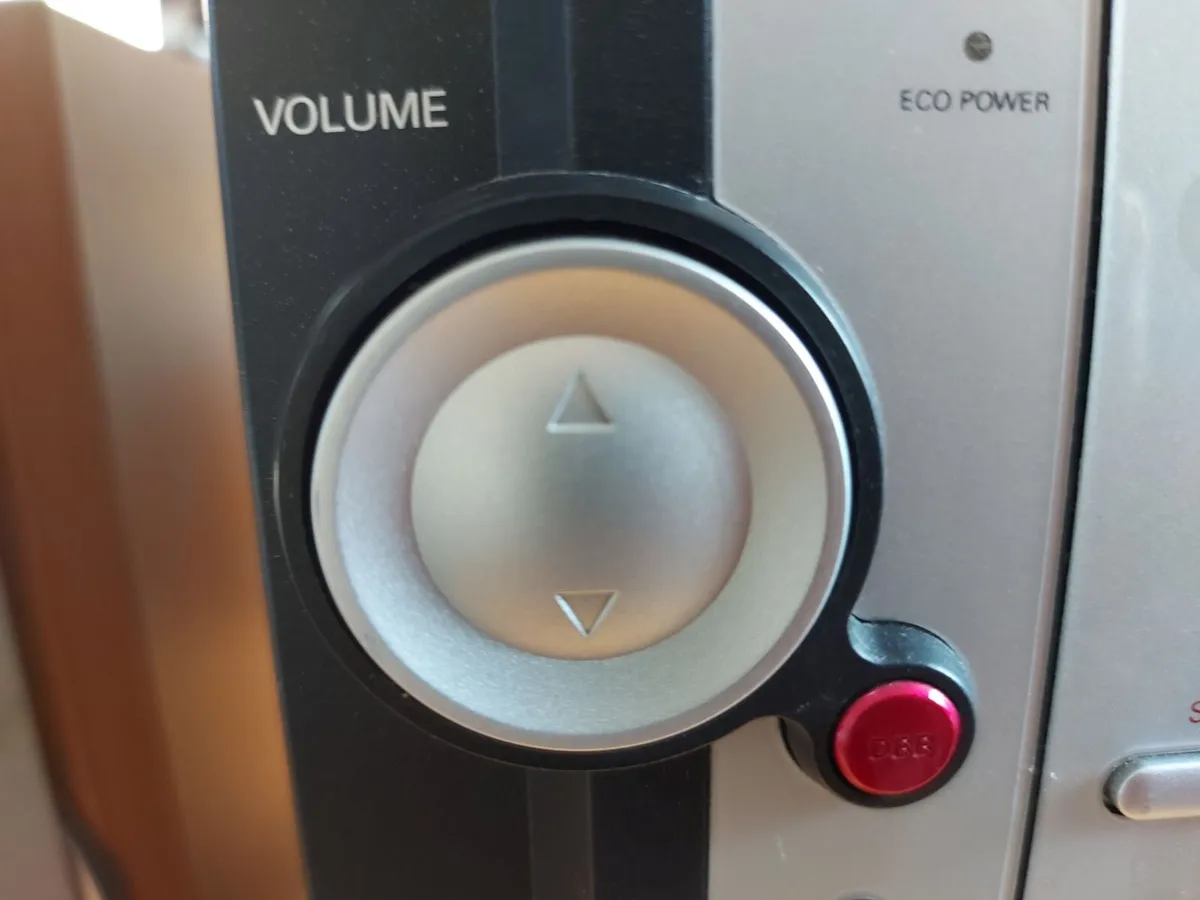 Philips HiFi Stereo System, Model FW-C143 - Image 2