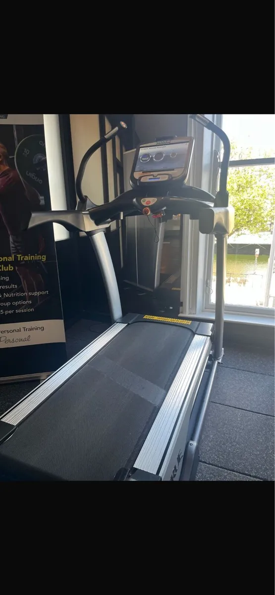 ⭐️ COMMERCIAL TREADMILLS ⭐️ - Image 1