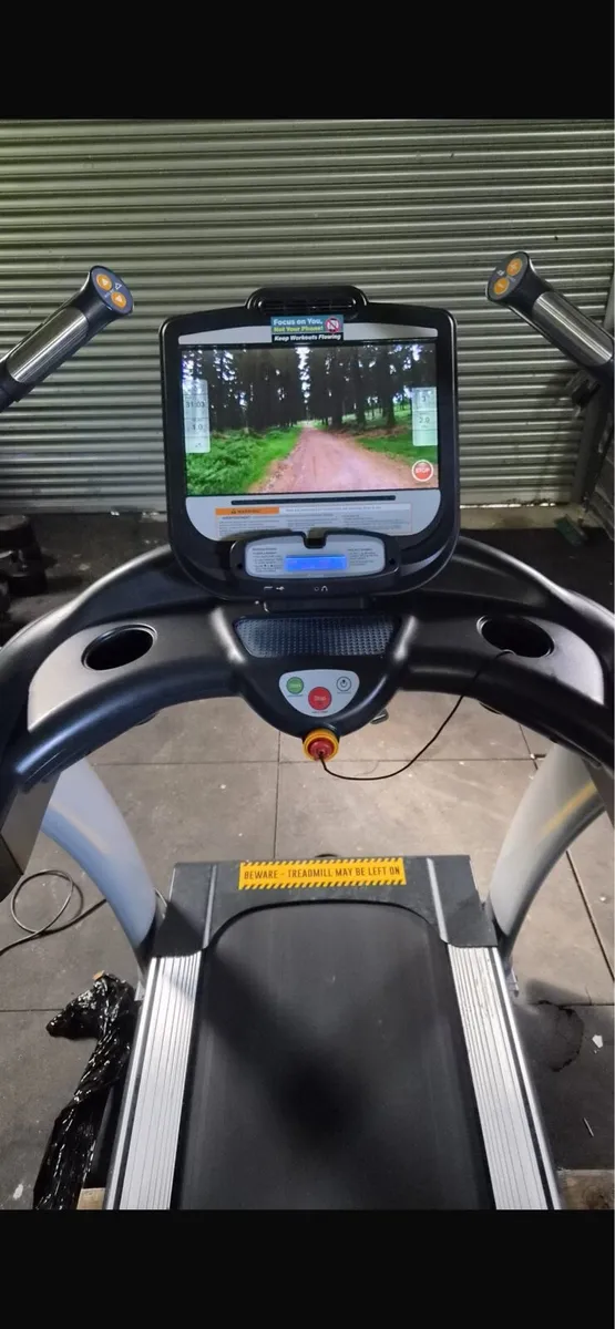 ⭐️ COMMERCIAL TREADMILLS ⭐️ - Image 3
