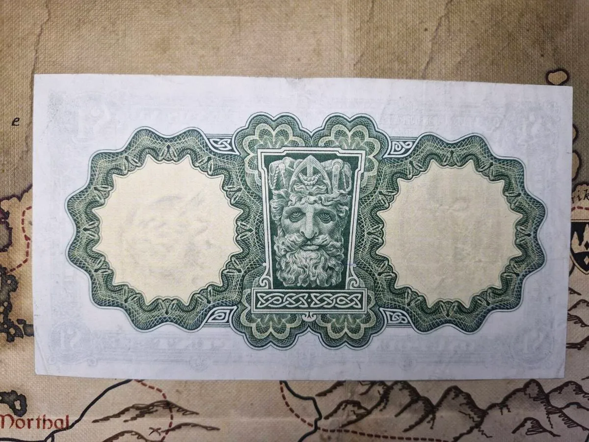 1 Pound Lady Lavery 2/10/69 IRISH NOTE - Image 2