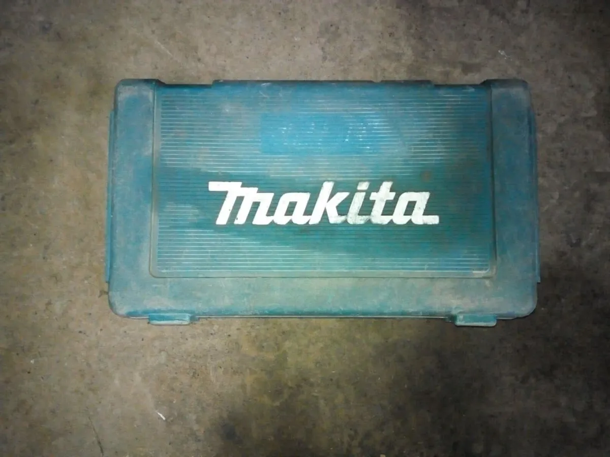 Makita  Repo.  Saw 18V - Image 4