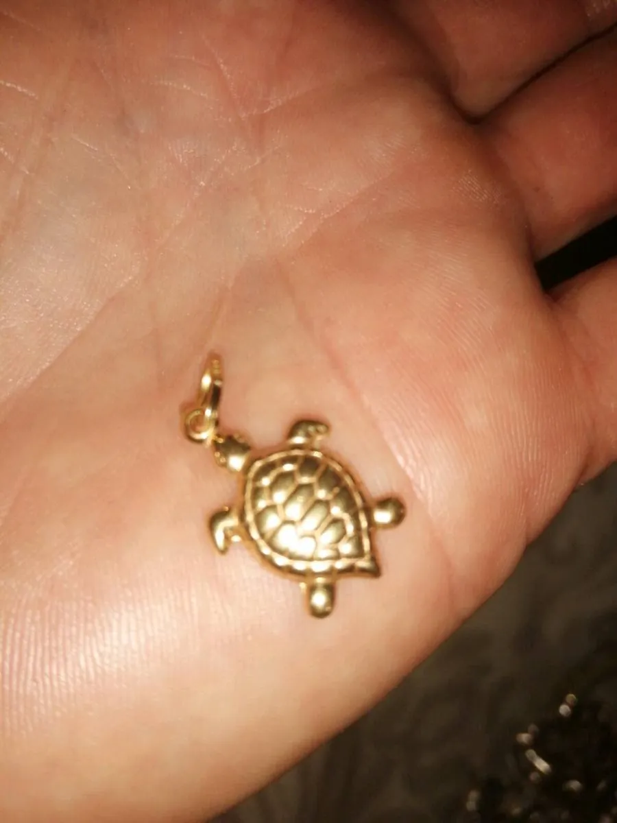 Gold pendant - Image 2