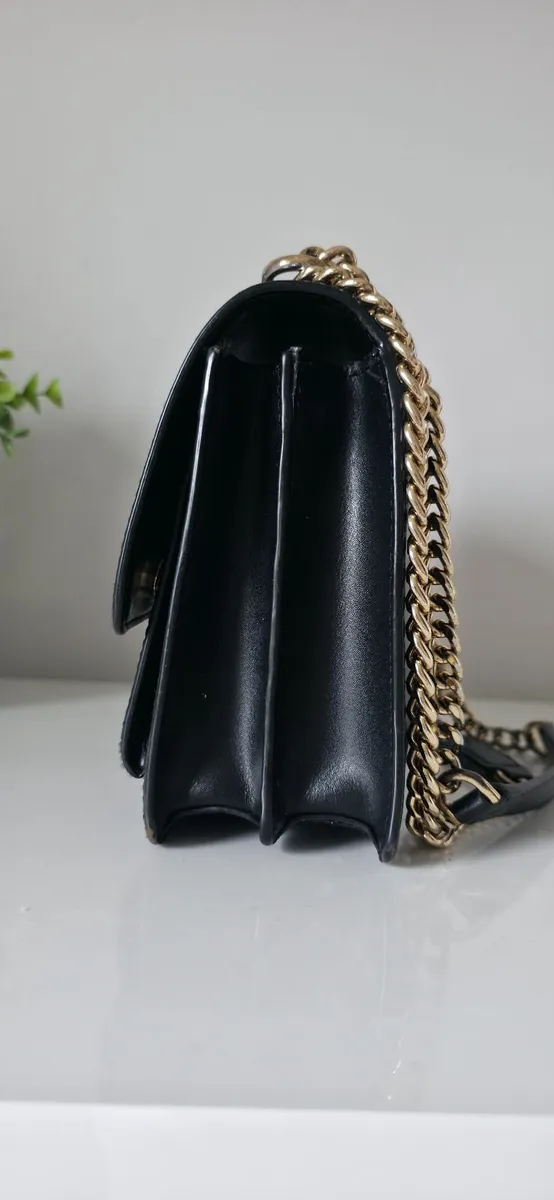 Michael Kors black bag gold hardware - Image 4