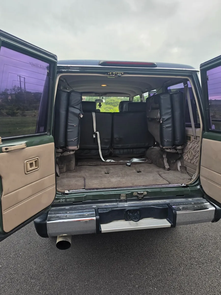 Toyota Land Cruiser 1995 - Image 4