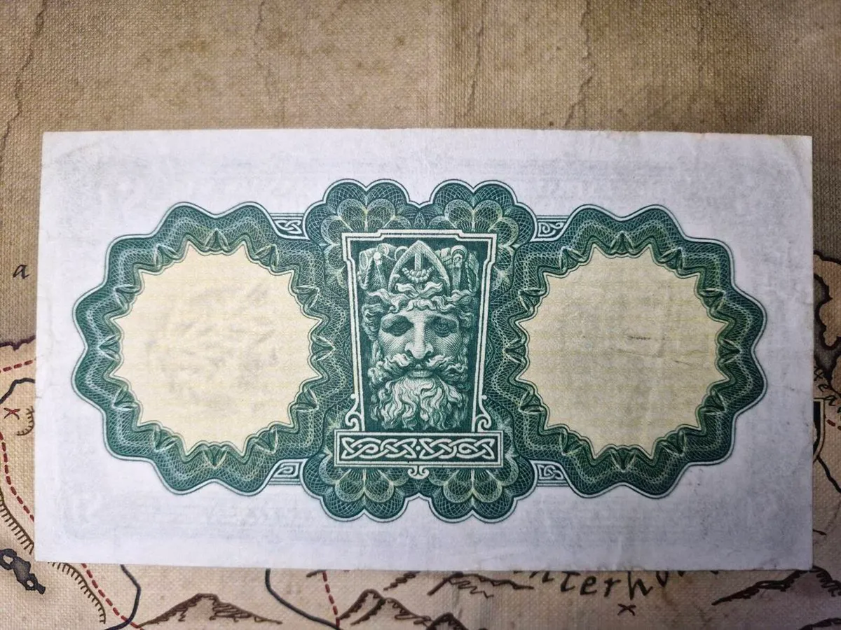 1 Pound Lady Lavery 31/12/58 IRISH NOTE - Image 2