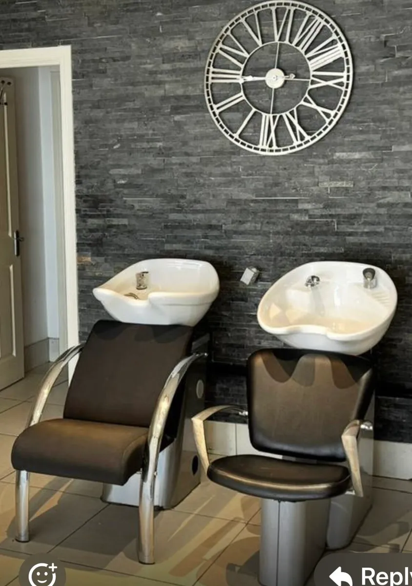 Hairdressing basins - Image 1