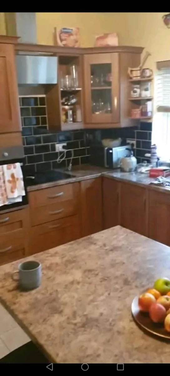 Fitted Kitchen - Image 2