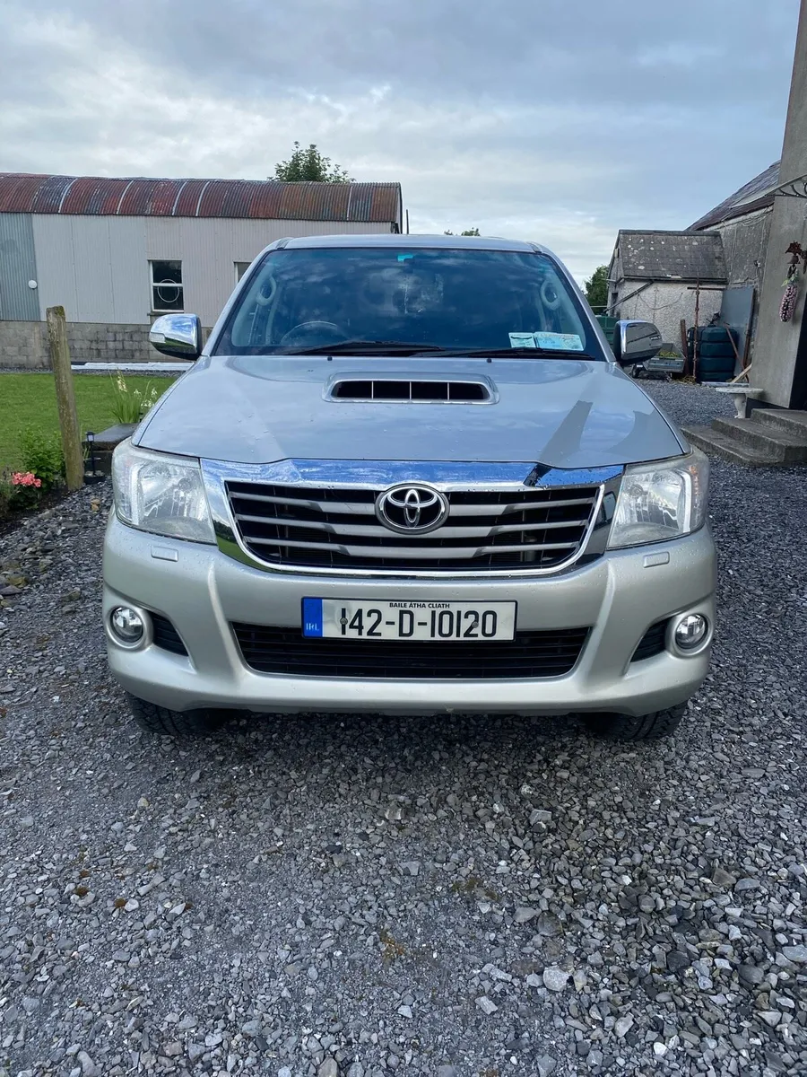 Toyota Hilux - Image 1