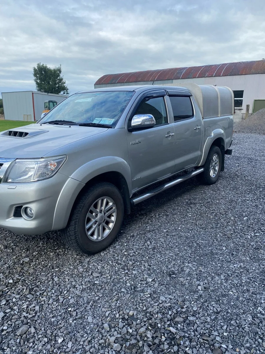 Toyota Hilux - Image 4