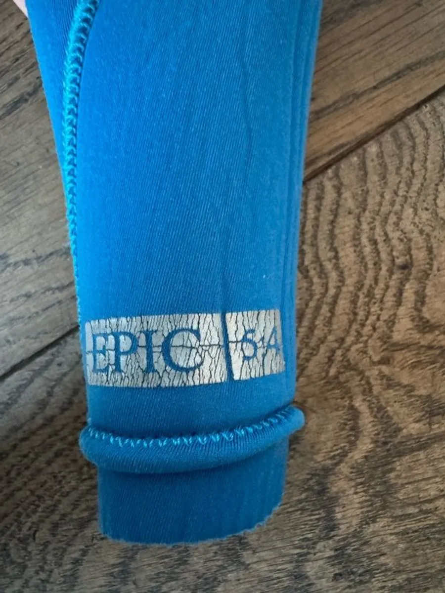 wetsuit - Image 3