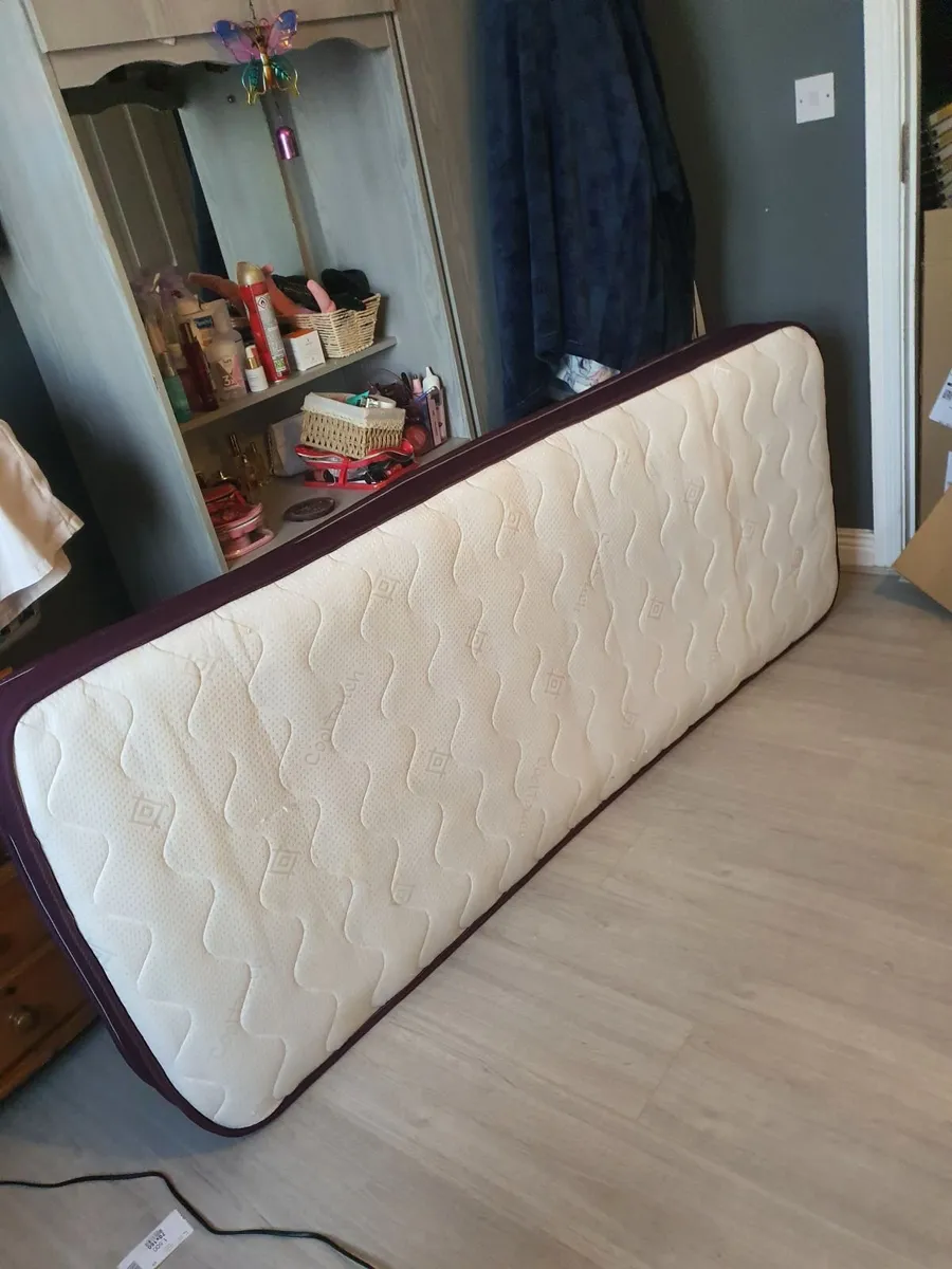 Small single mattresses x2 - Image 1