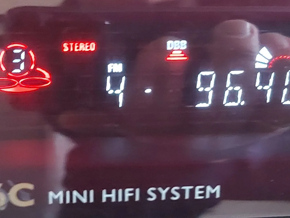 Philips Music System, Model FW316C22 - Image 4