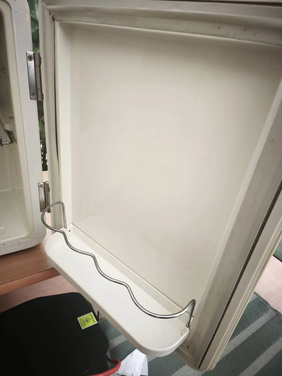 Fridge - Image 4