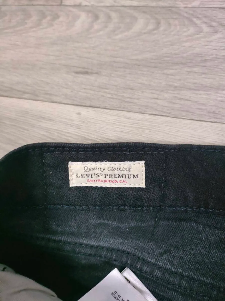 Levis 405 Shorts Mens Medium W34 - Image 4