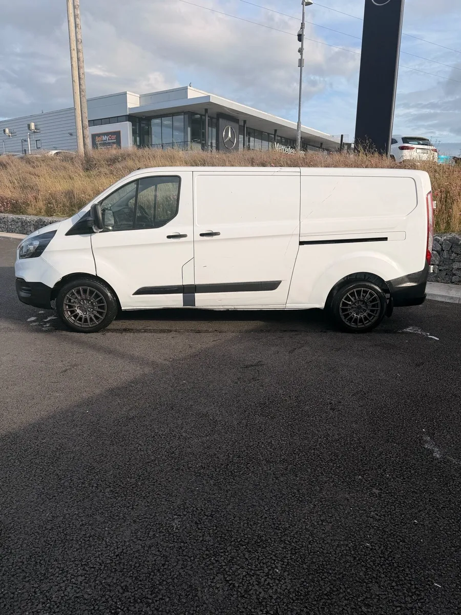 Ford transit custom Lwb - Image 4