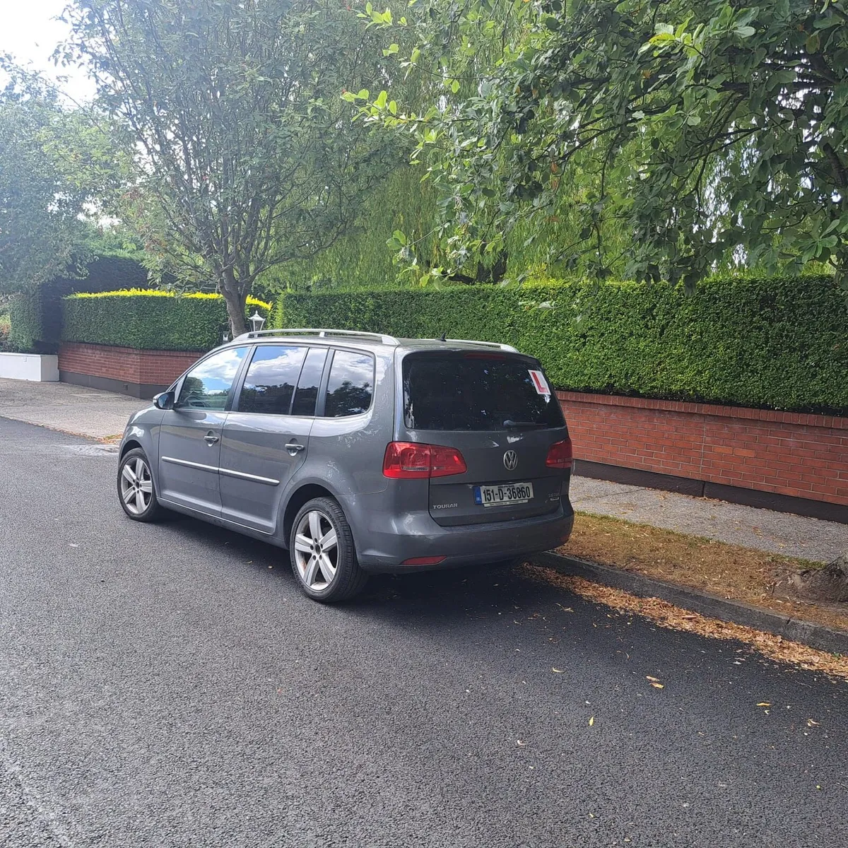 Volkswagen Touran - Image 3