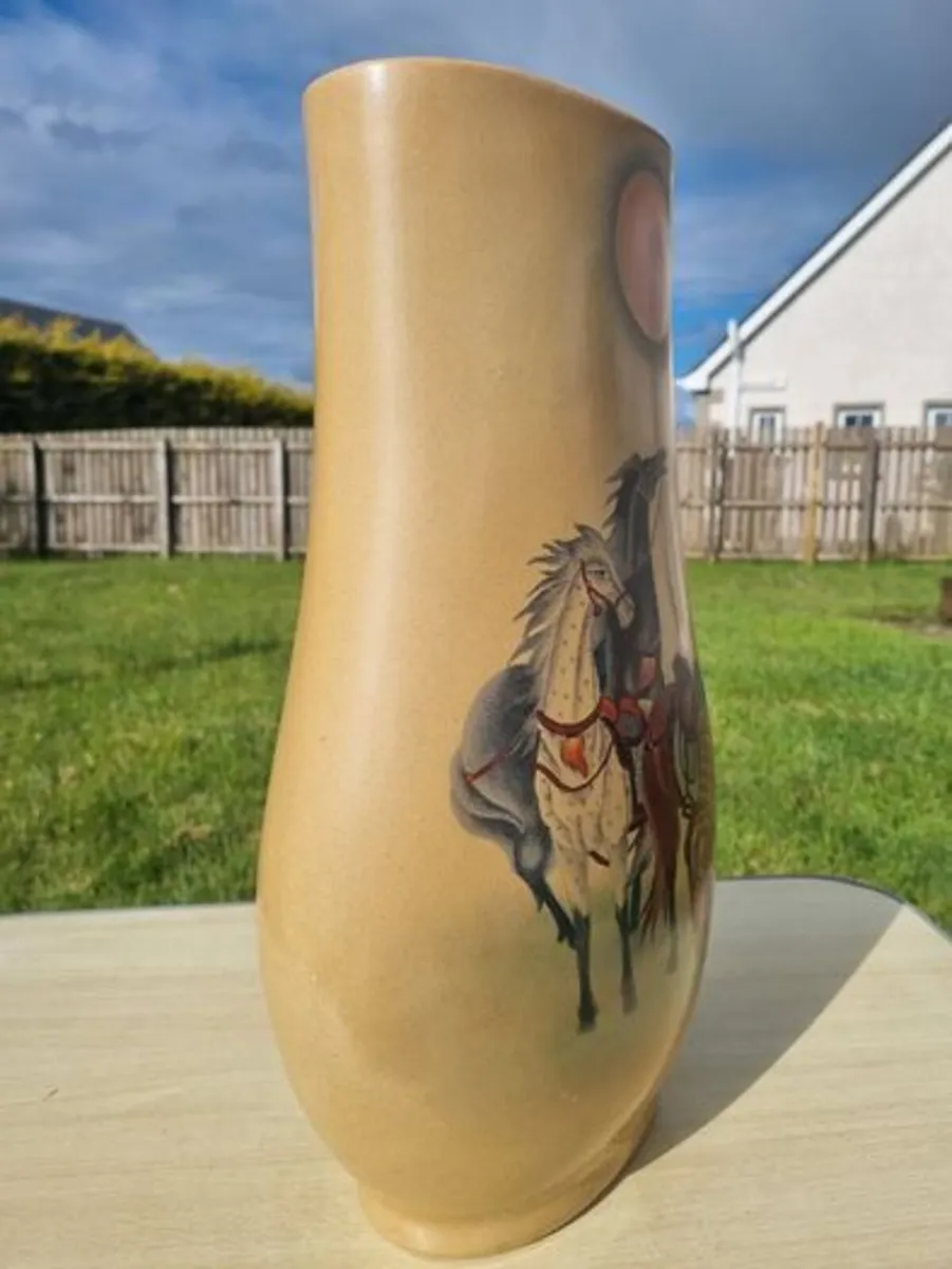 Old Chinese Color Enamel Porcelain Vase - Image 3