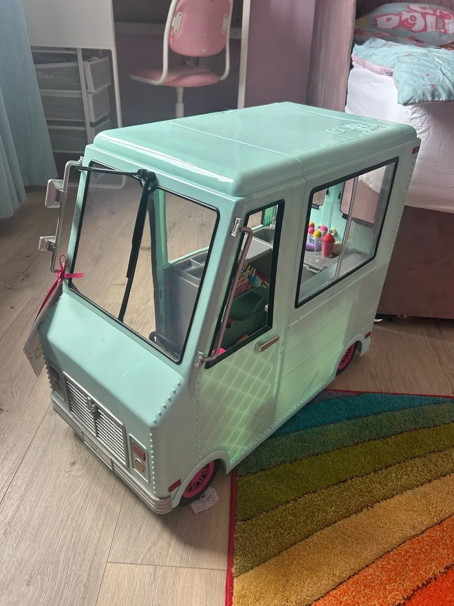 Ice-cream van - Image 1