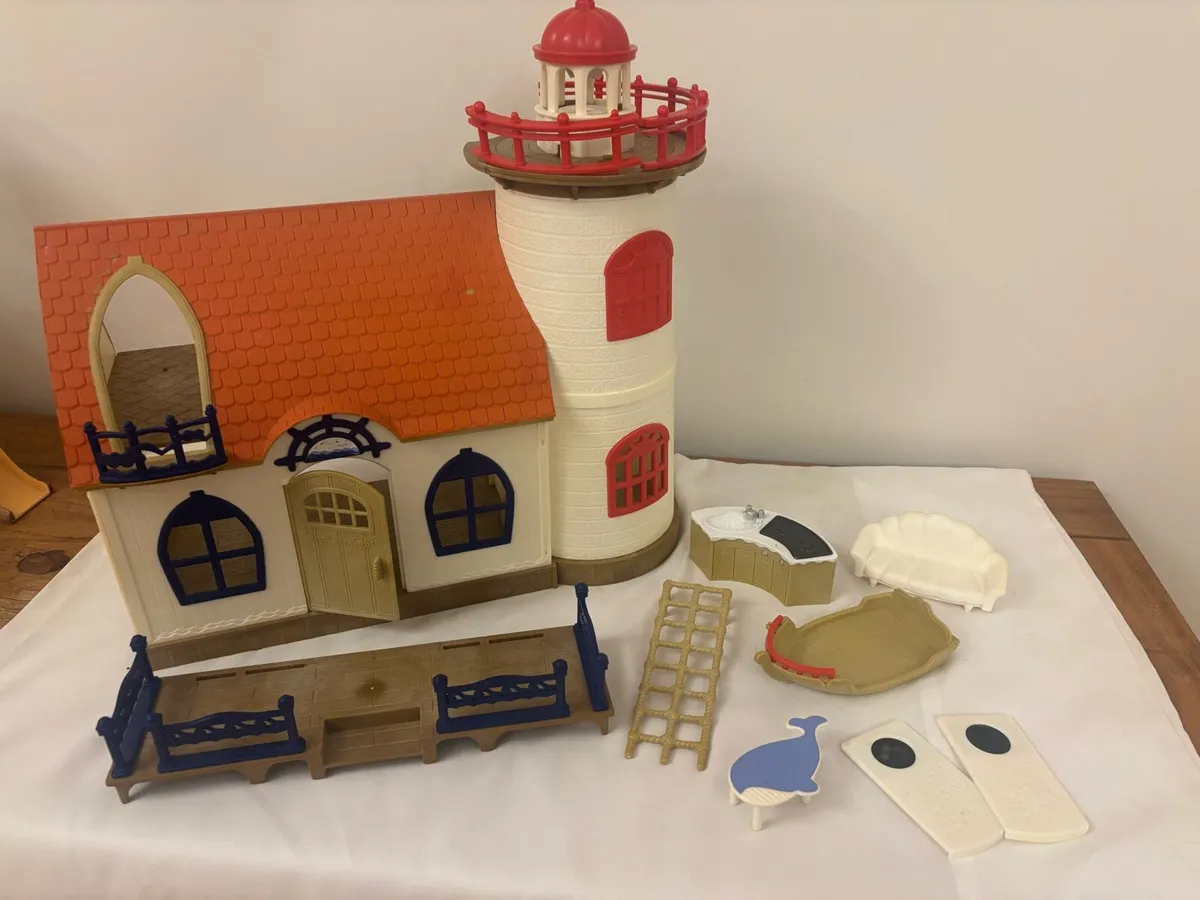 Sylvanian Family Lighthouse & furniture - Image 4