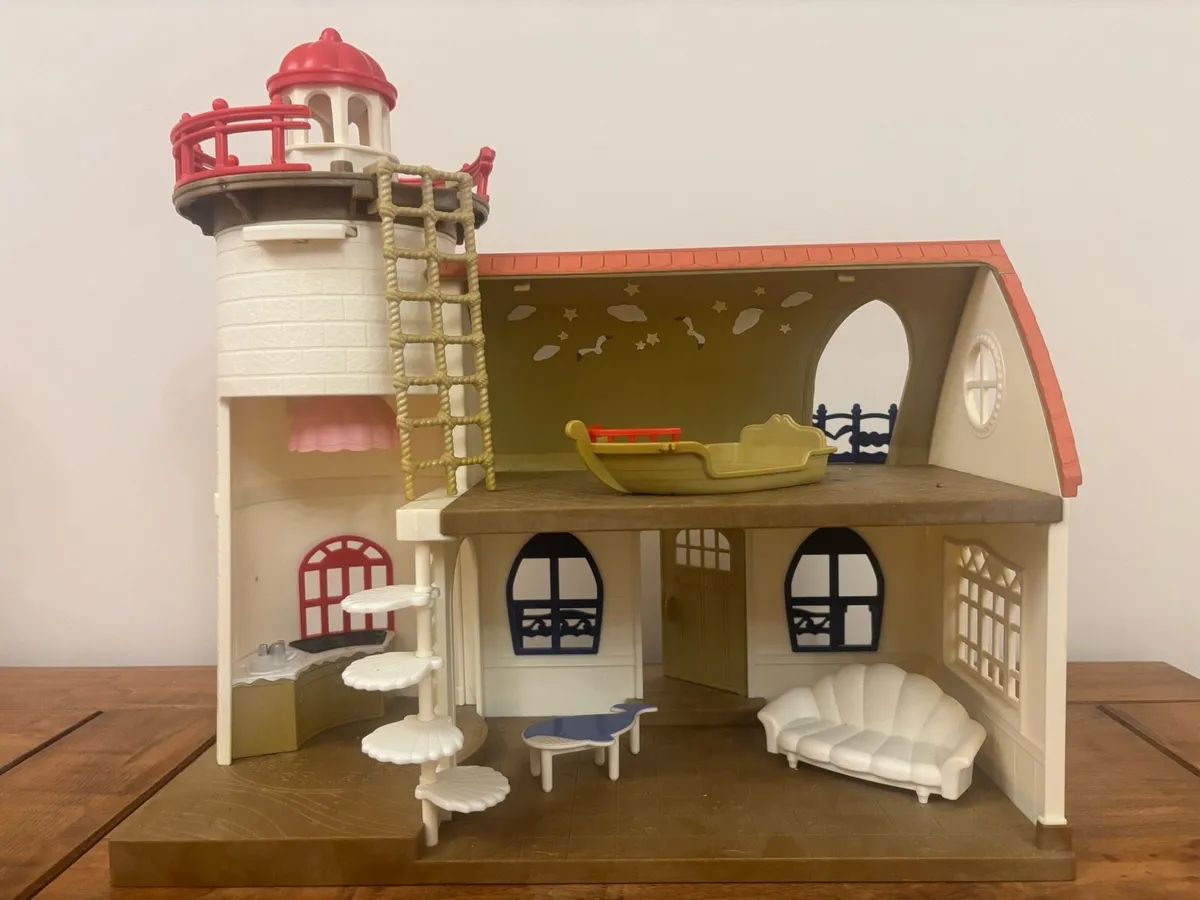 Sylvanian Family Lighthouse & furniture - Image 3