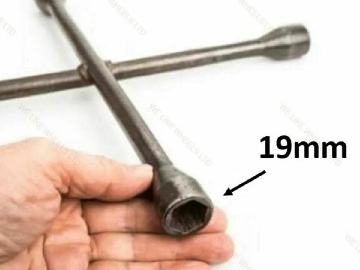 Ford Focus Mondeo wheel nuts - Delivery - Image 3