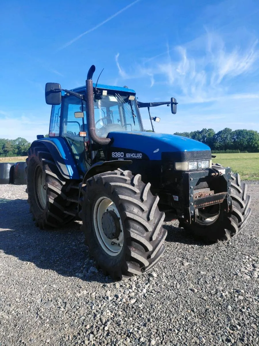 New Holland 8360 with Creeper box - Image 1