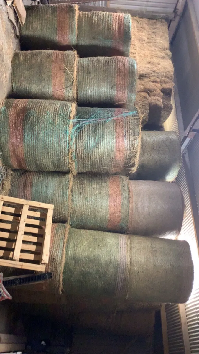 Top quality hay squares and round - Image 2