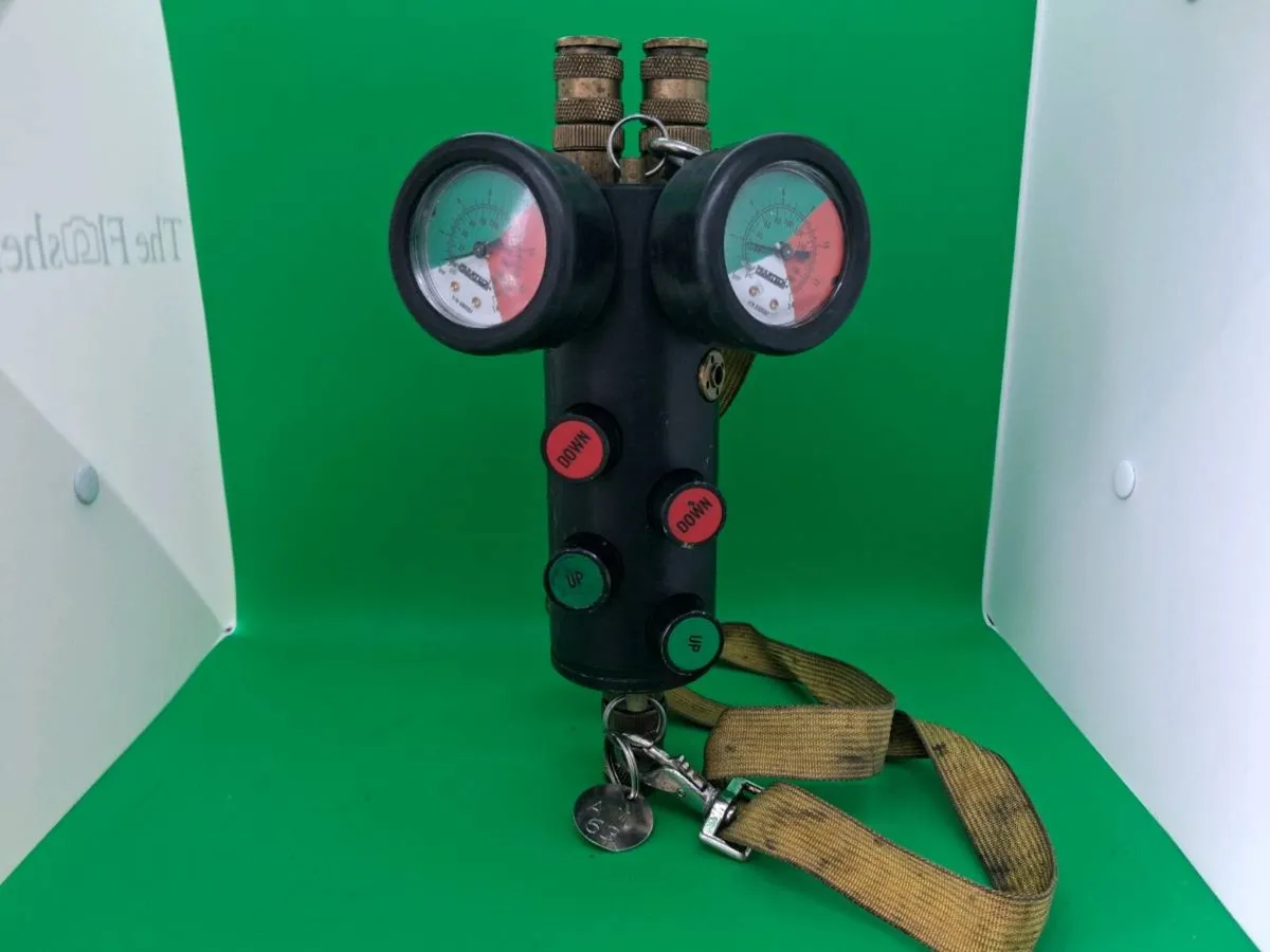 Postage - 8 x Paratech Air Lifting Bag Deadman MAX - Image 1