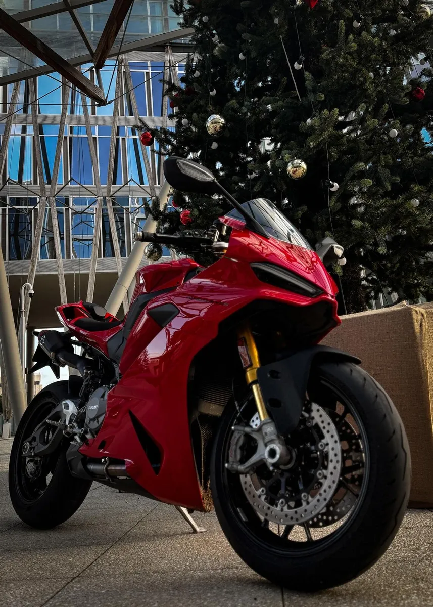 Ducati Panigale v2S Full Termignoni PRICED TO SELL - Image 1