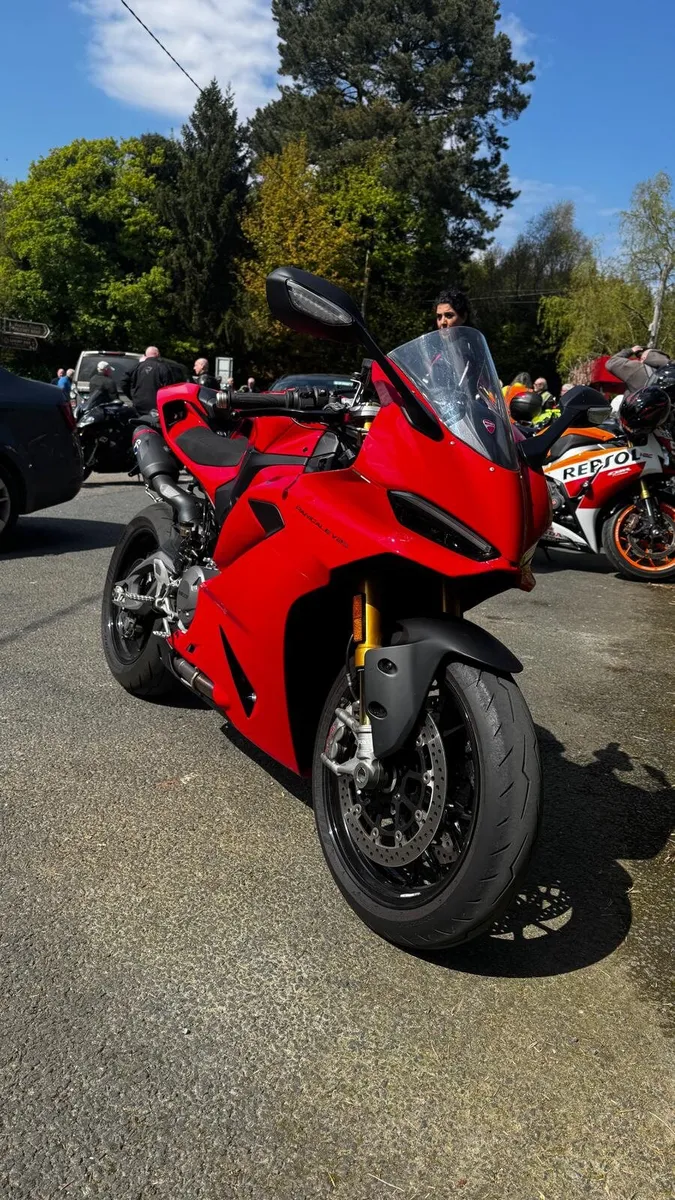 Ducati Panigale v2S Full Termignoni PRICED TO SELL - Image 3