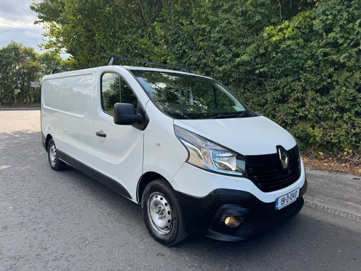 Renault Trafic low mileage - Image 1