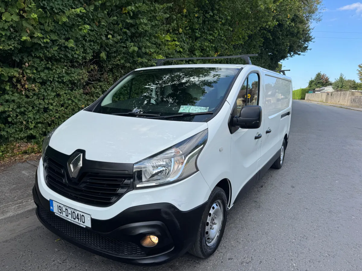 Renault Trafic low mileage - Image 4