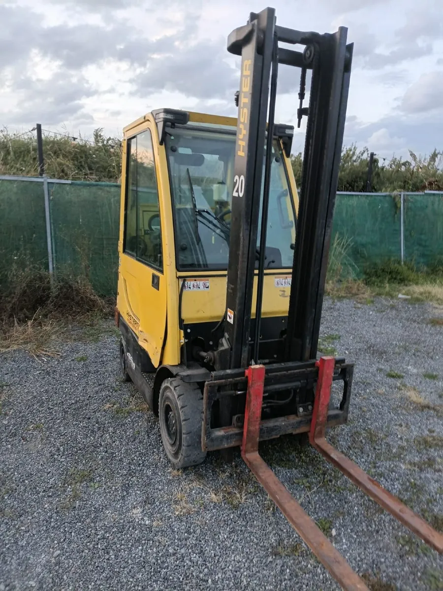 2018 HYSTER 1.6T FORKLIFT - Image 3