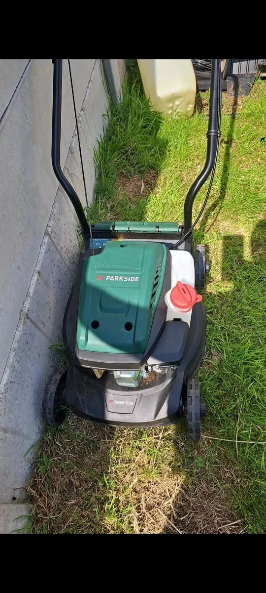 Lawnmower