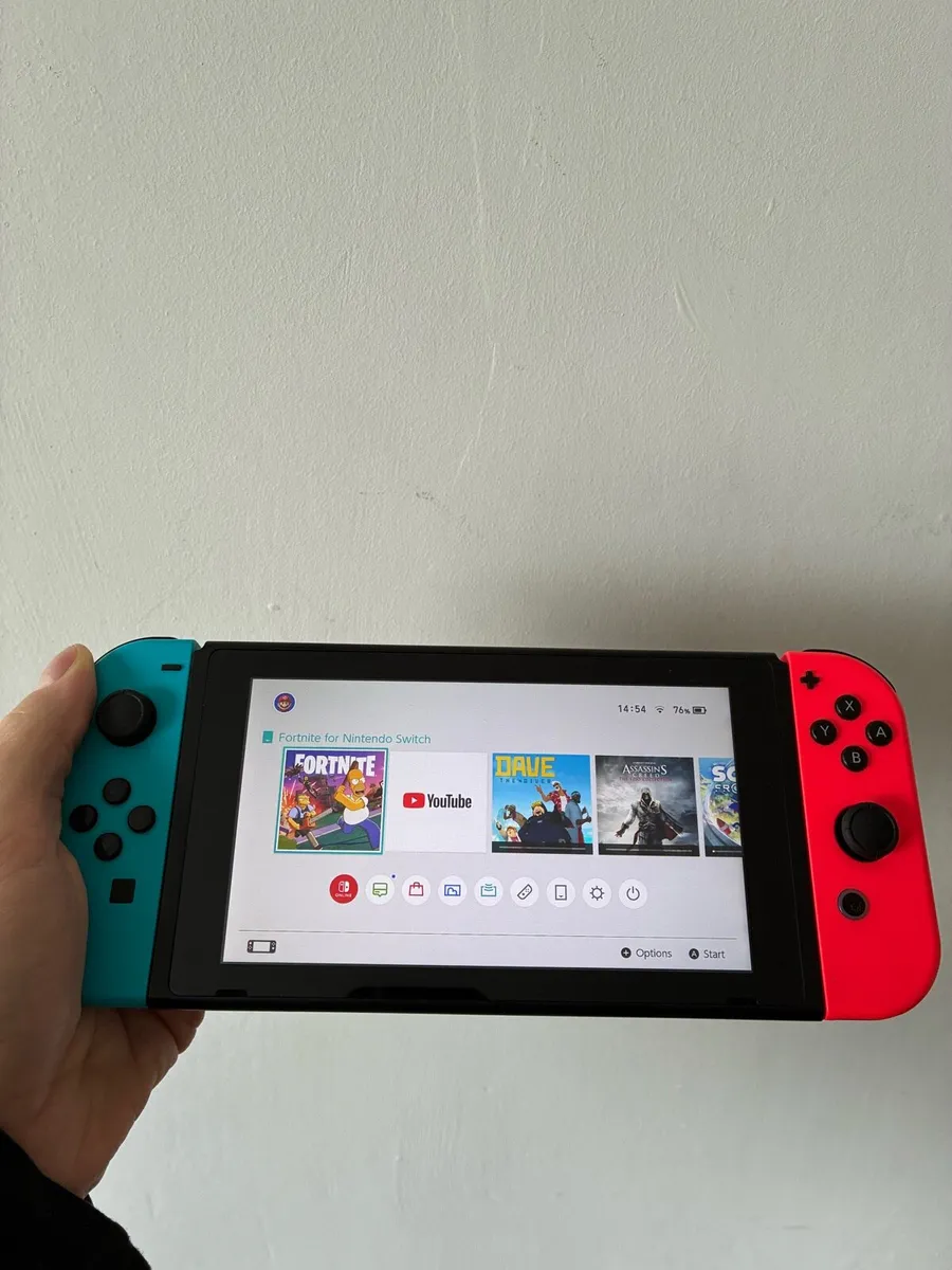 Nintendo Switch + Accessories - Image 4