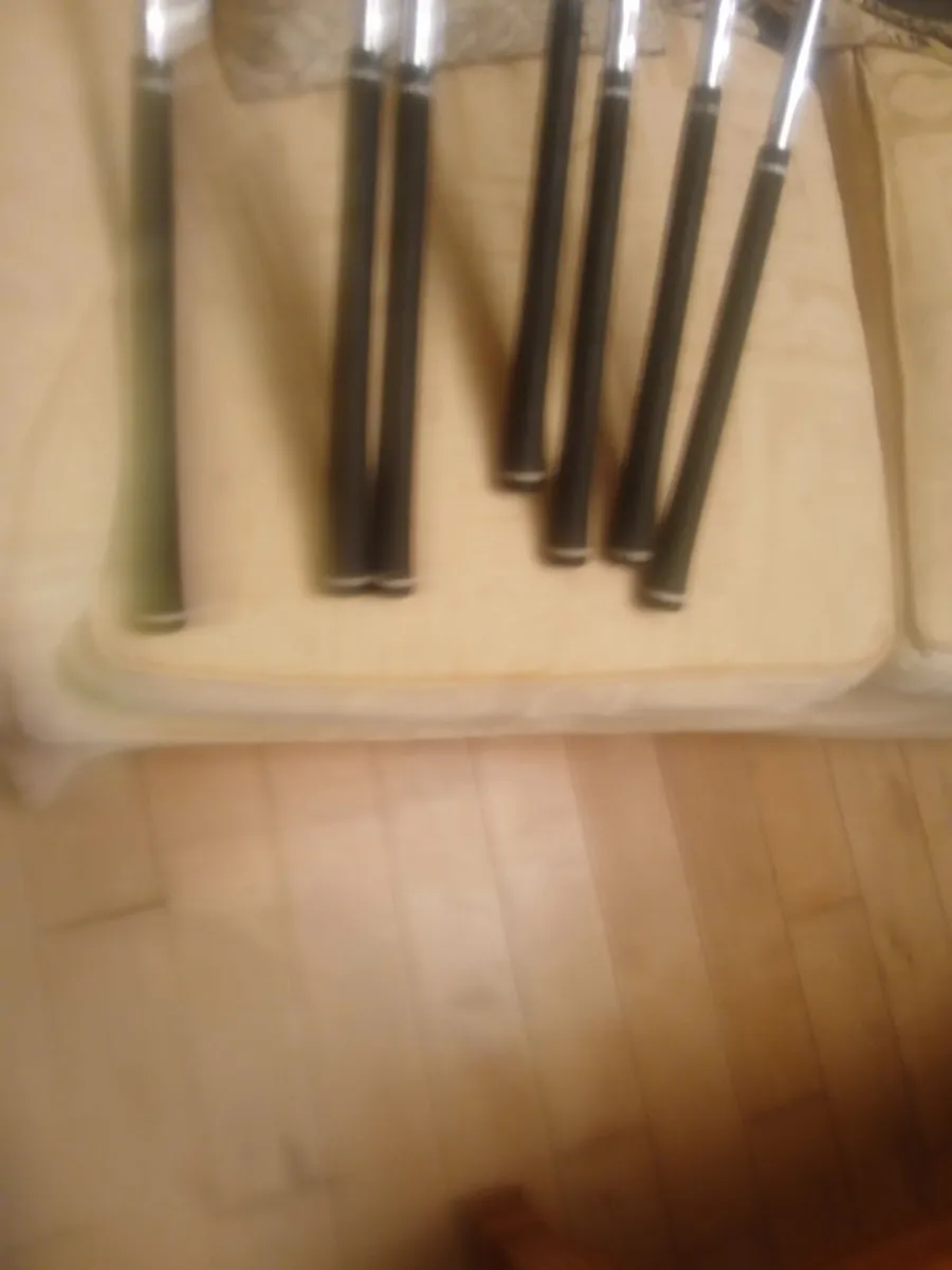 Titleist 620cb irons 4 to pw - Image 3