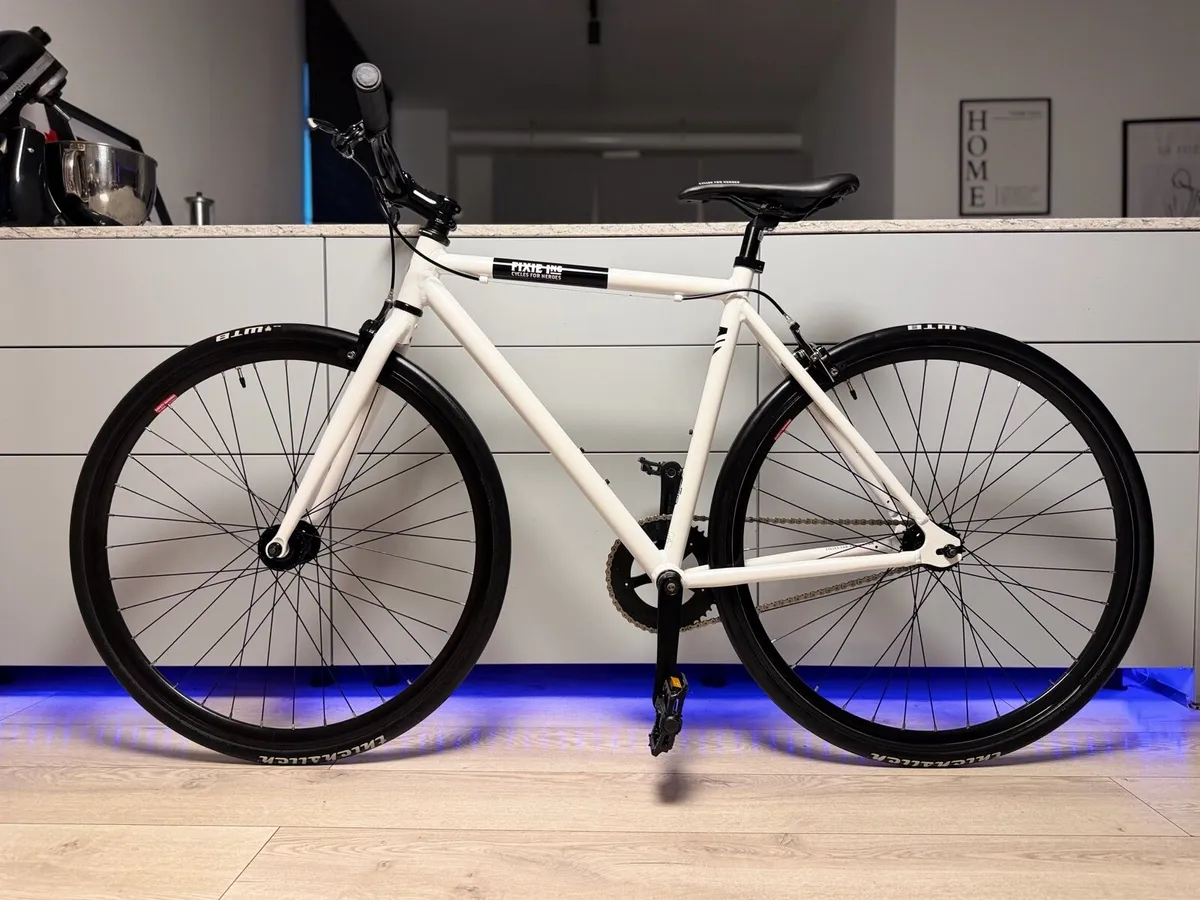 FIXIE Inc. Floater Single Speed Bike (Like New) - Image 2