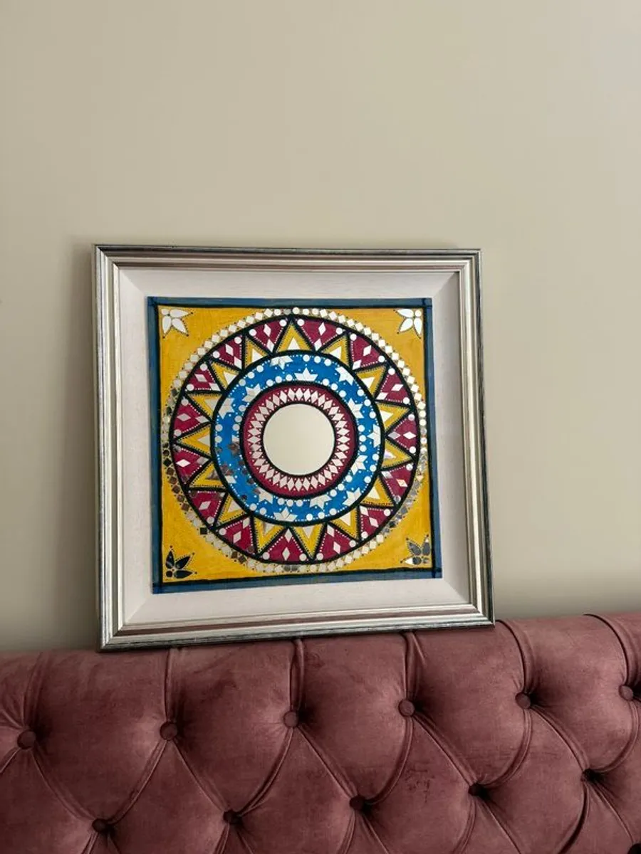 Decor - Image 1