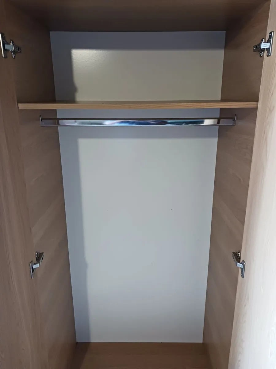 Wardrobe - Image 4