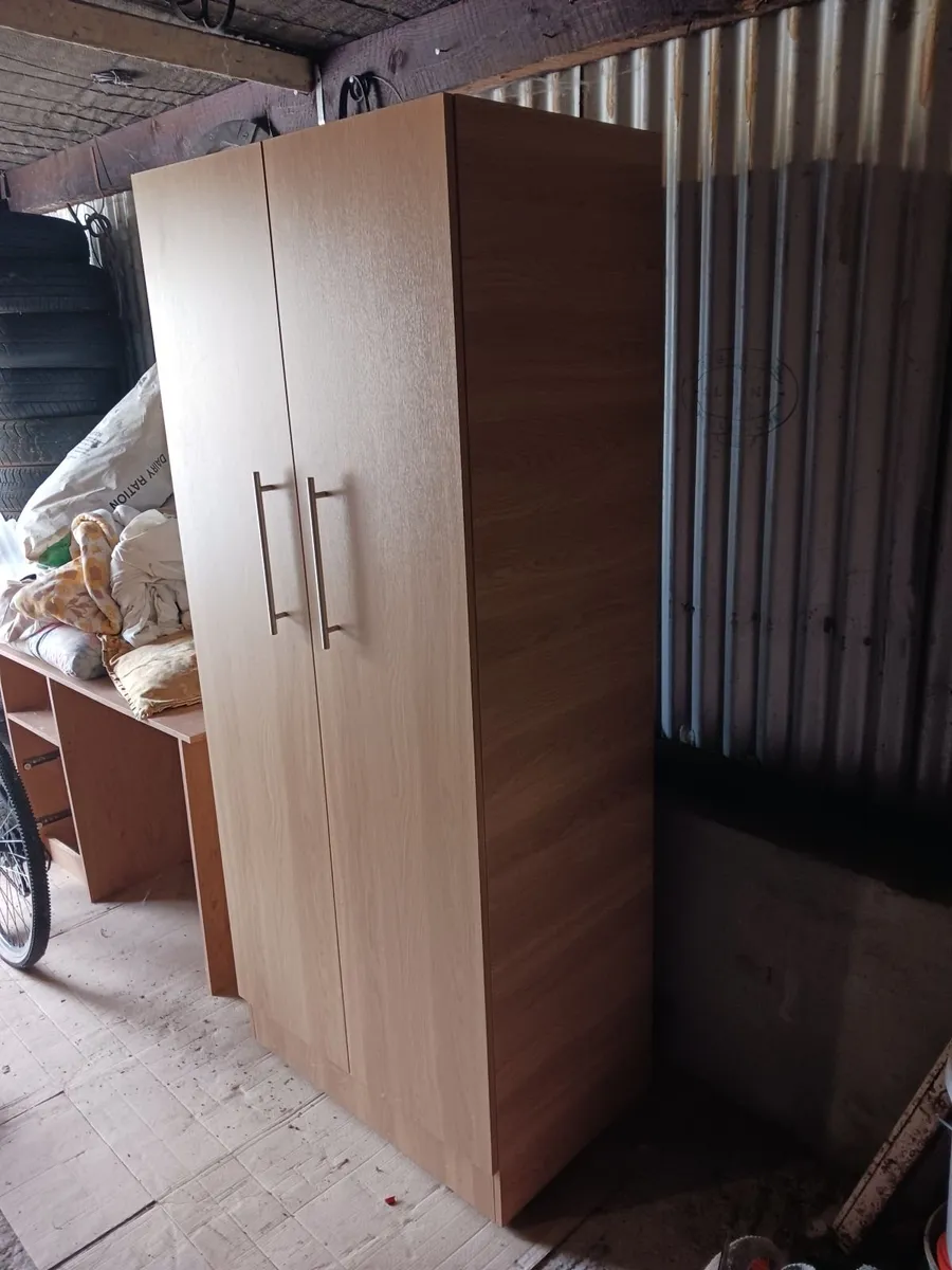 Wardrobe - Image 3
